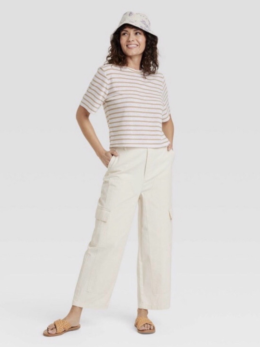 🌺NWT UNIVERSAL THREAD UTILITY CROPPED CARGO PANT SIZE 17🌺